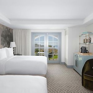 King or Double Room Coastline View